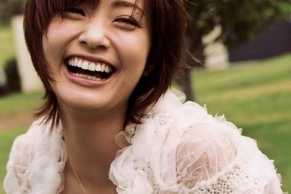 为何开拖拉机是女人的命，赋予她们无限可能与力量！