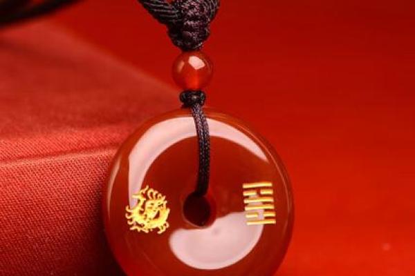 水命缺金的人适合佩戴哪些吊坠？探寻五行和谐之道